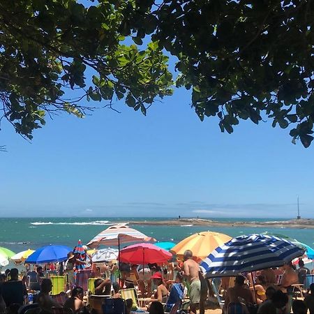 Apartamento Pe Na Areia E Aguas Tranquilas No Centro De กวาราปารี ภายนอก รูปภาพ