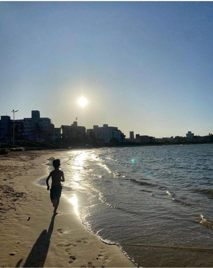 Apartamento Pe Na Areia E Aguas Tranquilas No Centro De กวาราปารี ภายนอก รูปภาพ